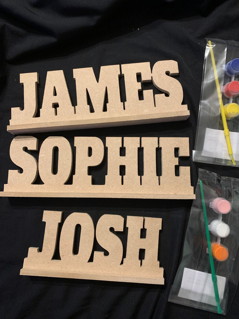 Personalised Standing Sign - Ideal For Christmas, Valentines, Mothers Day, Fathers Day, Birthday, Weddings and Occasions