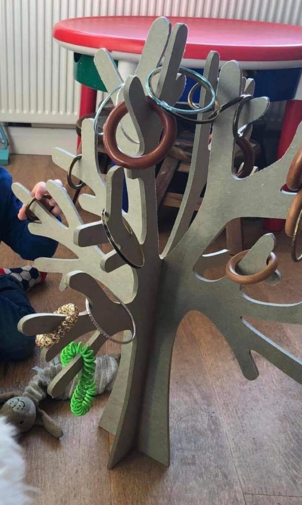 Tree 3D standing ideal for Displays, Self Registration, small world play