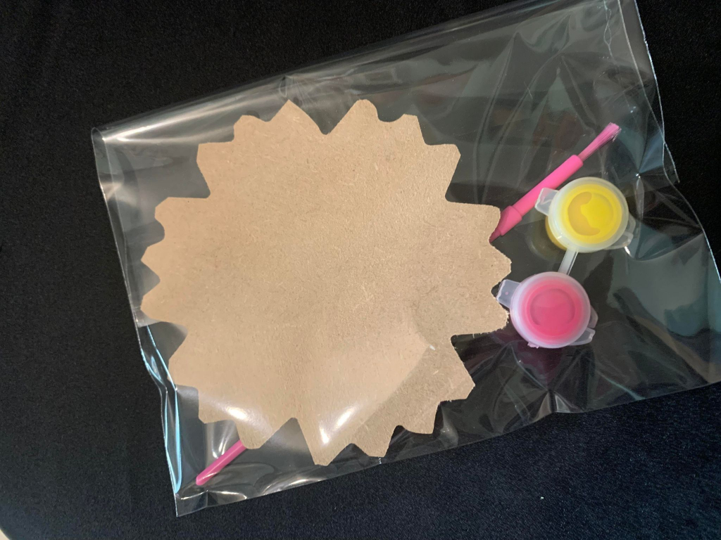 Flower Craft Pack - Ideal For Mothers Day, Easter, Spring Or Summer Crafts Or Gifts