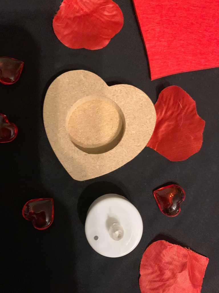 Heart Shape Holder And Battery Tea Light - Ideal For Mothers Or Valentines Day