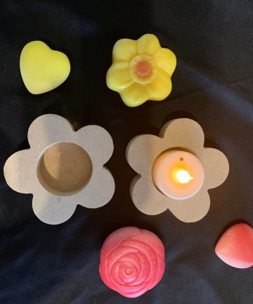 Flower Tea Light Holders And Tea Light - Image 2