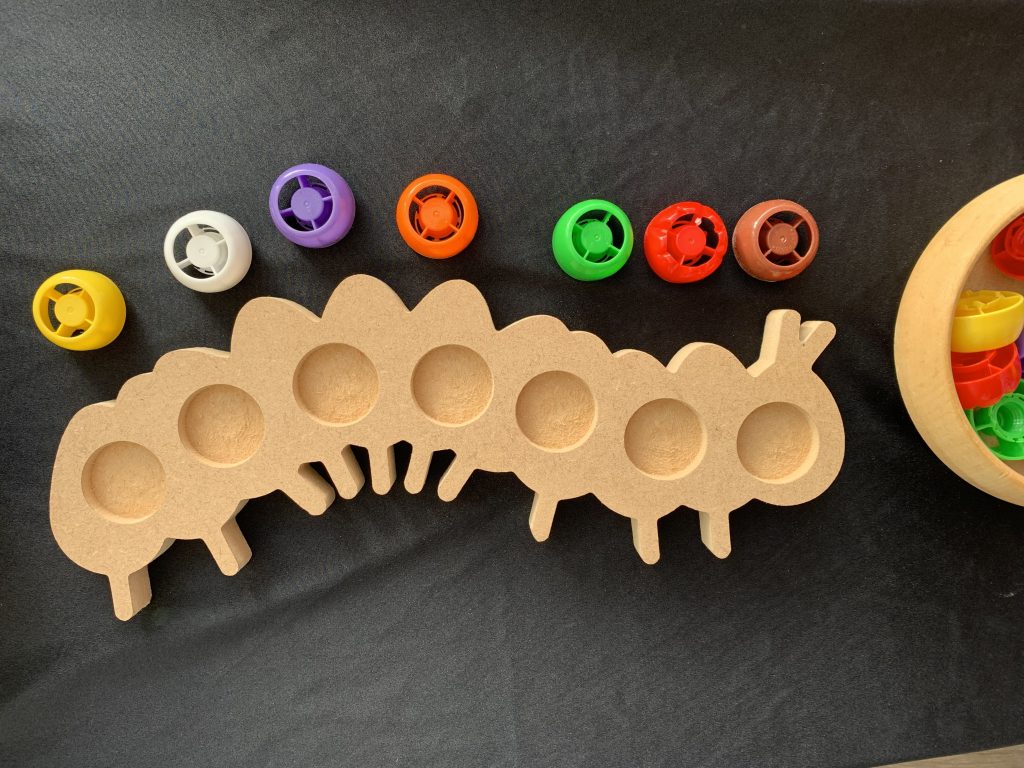Caterpillar Pouch Lid Shape