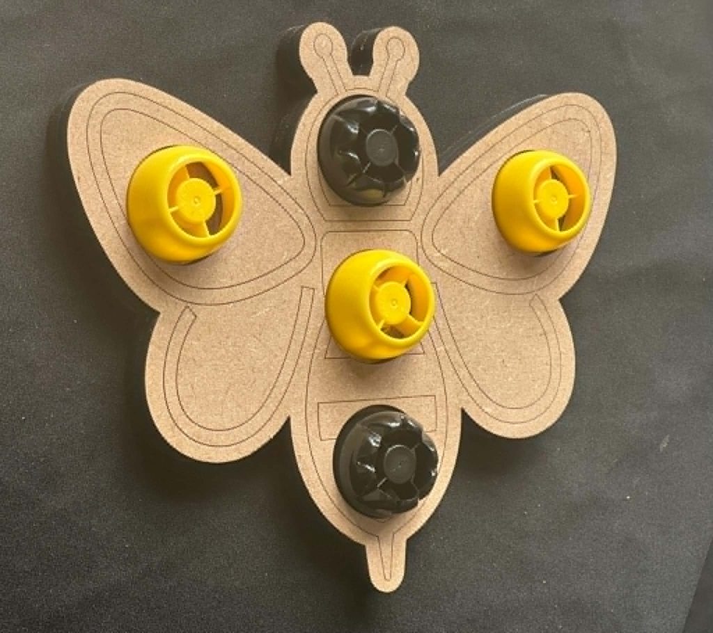 Bee Pouch Lid Shape