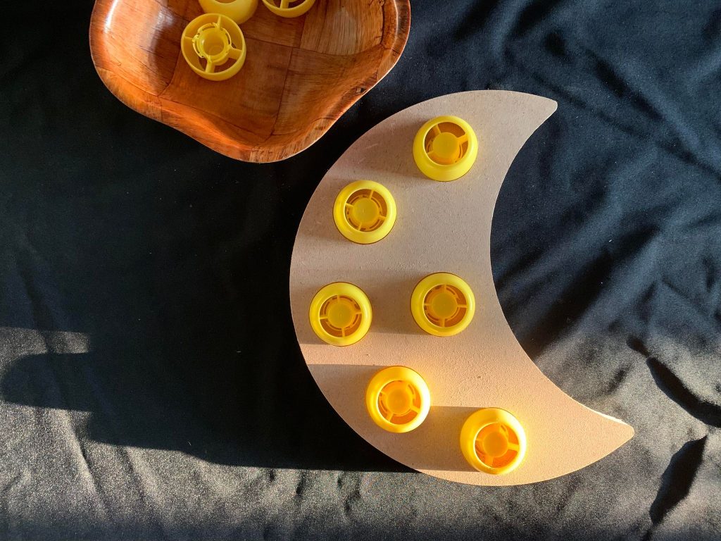 Moon Pouch Lid Shape