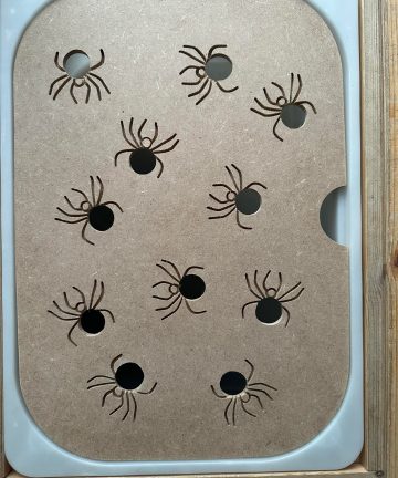 Spider Holes Flisat Play Lid - Image 1