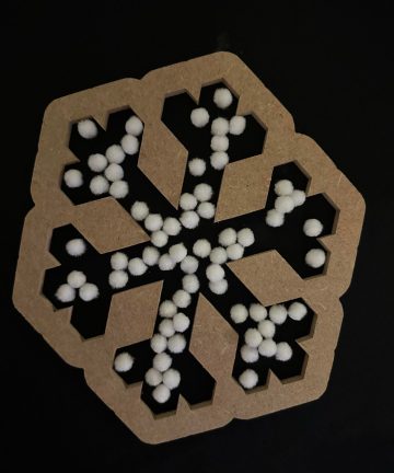 Snowflake Frame - Ideal For Winter, Christmas Or Seasons Play - Image 2