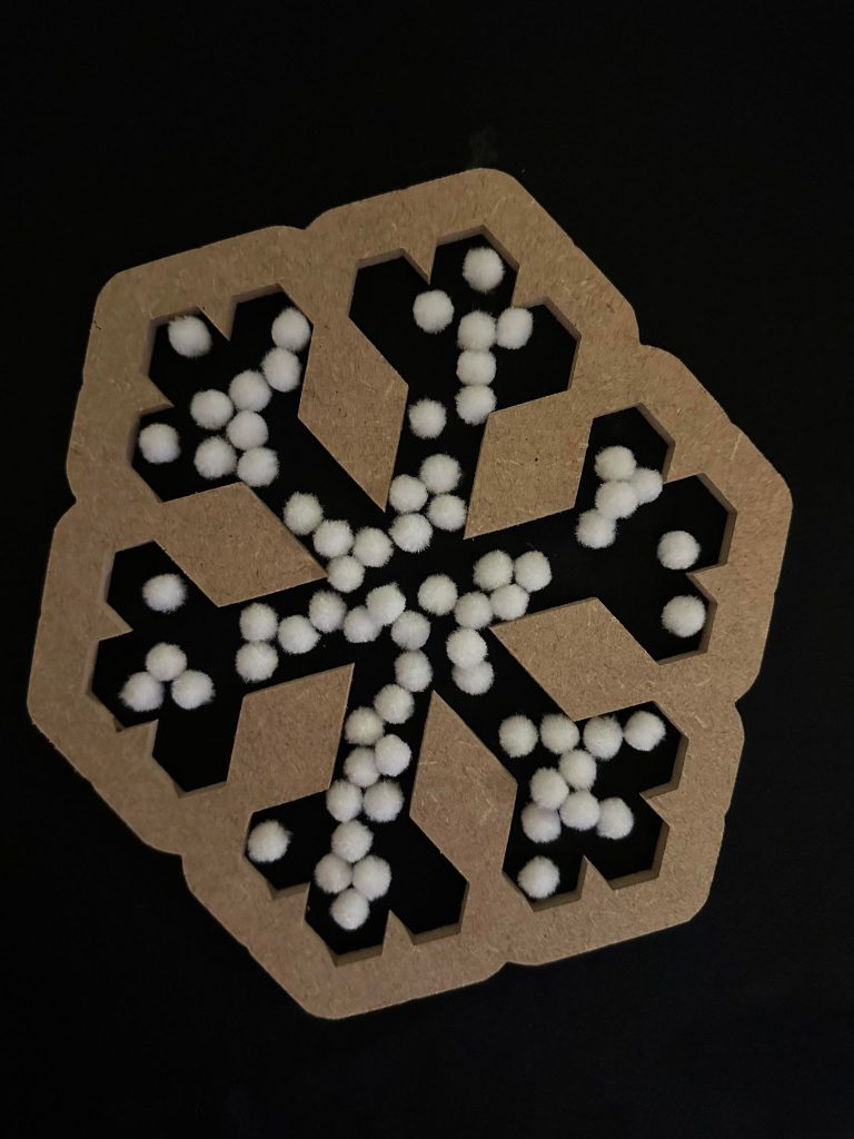 Snowflake Frame - Ideal For Winter, Christmas Or Seasons Play