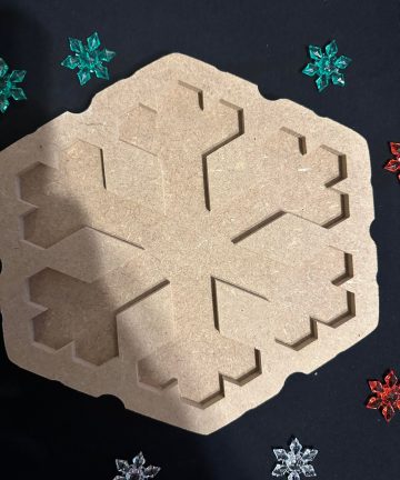 Snowflake Tray - Ideal For Winter, Christmas Or Seasons Play - Image 1