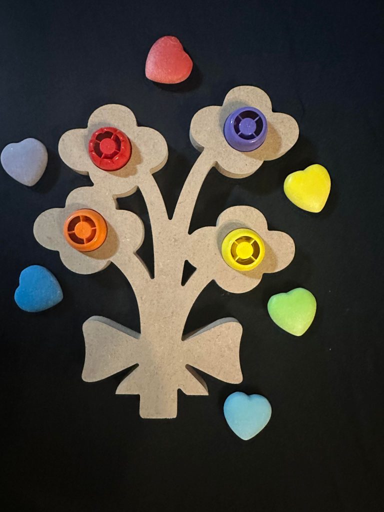 Bunch of Flowers pouch lid shape ideal for valentines or Mother’s Day activities