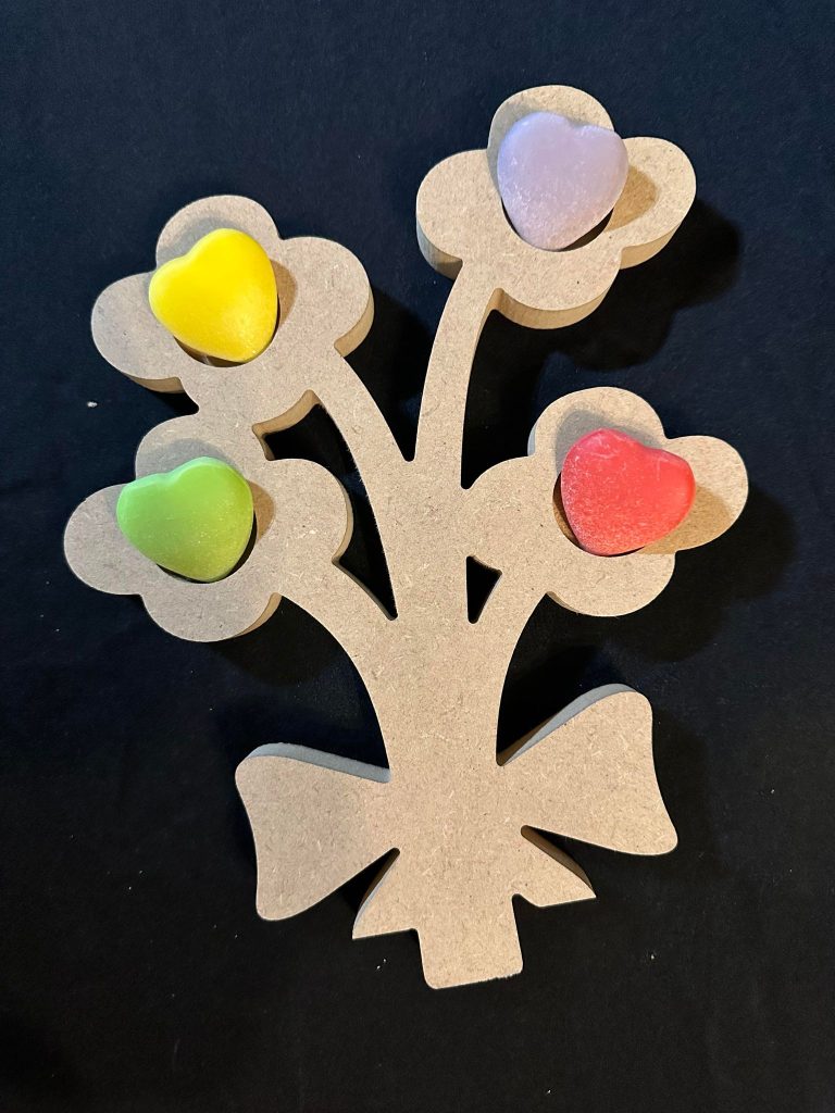 Bunch of Flowers pouch lid shape ideal for valentines or Mother’s Day activities