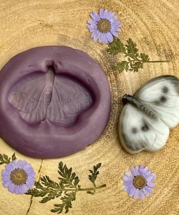 Butterfly / Butterflies – Sensory Play Stones from Yellow Door ideal for small world, messy or play doh play - Image 3