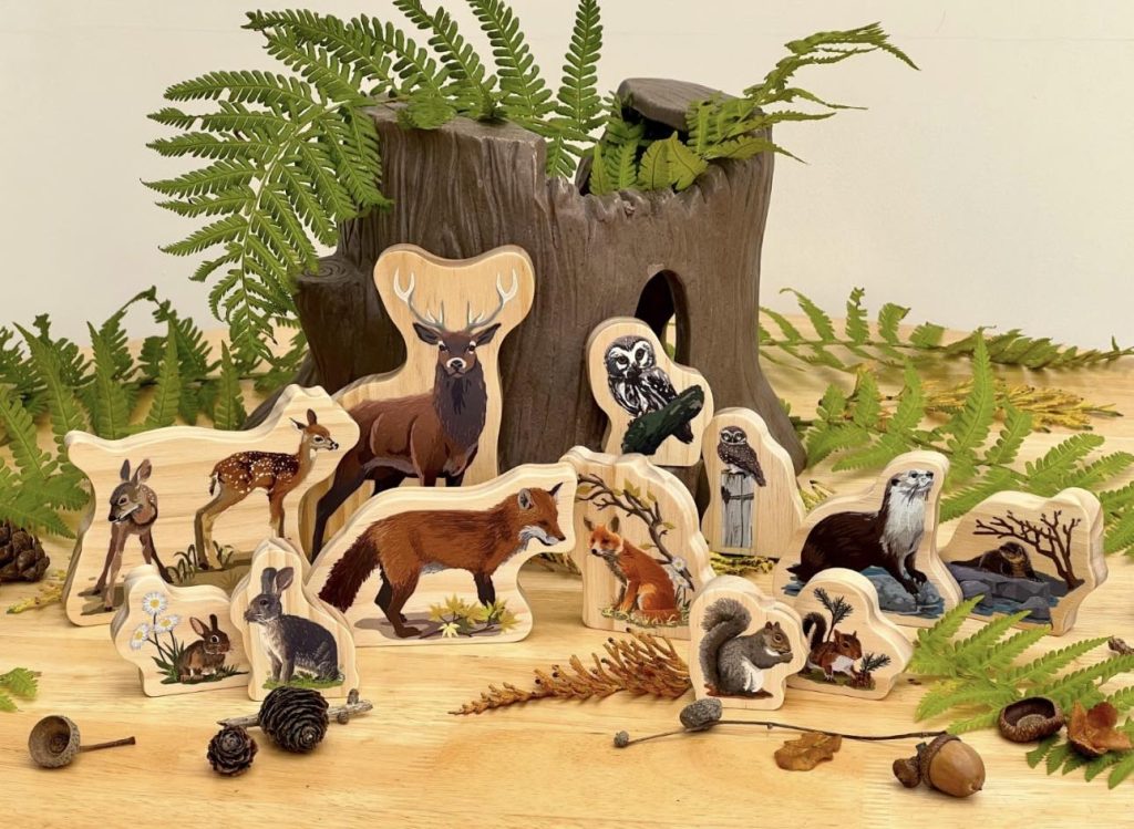 Woodland Animal Families Wooden Characters ideal for small world play