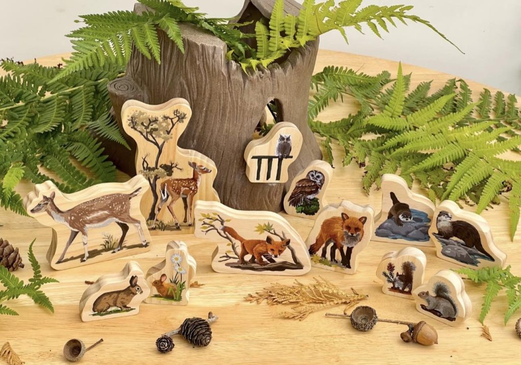 Woodland Animal Families Wooden Characters ideal for small world play