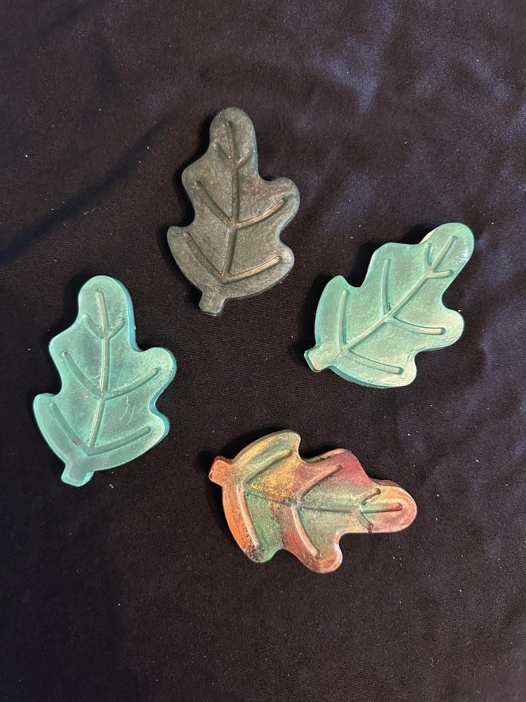 Resin Leaf great for messy trays and small world play