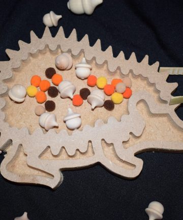 Hedgehog Tray. Great for Nature Sensory Play when used with Rice or Sand - Image 2