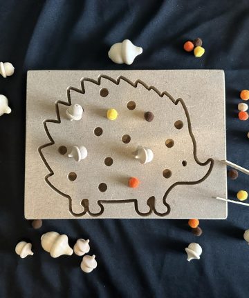 Hedgehog Fine motor skills board great from getting those fingers working - Image 2