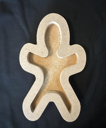 Gingerbread man tray great for rice or chick peas sensory sets - Image 1