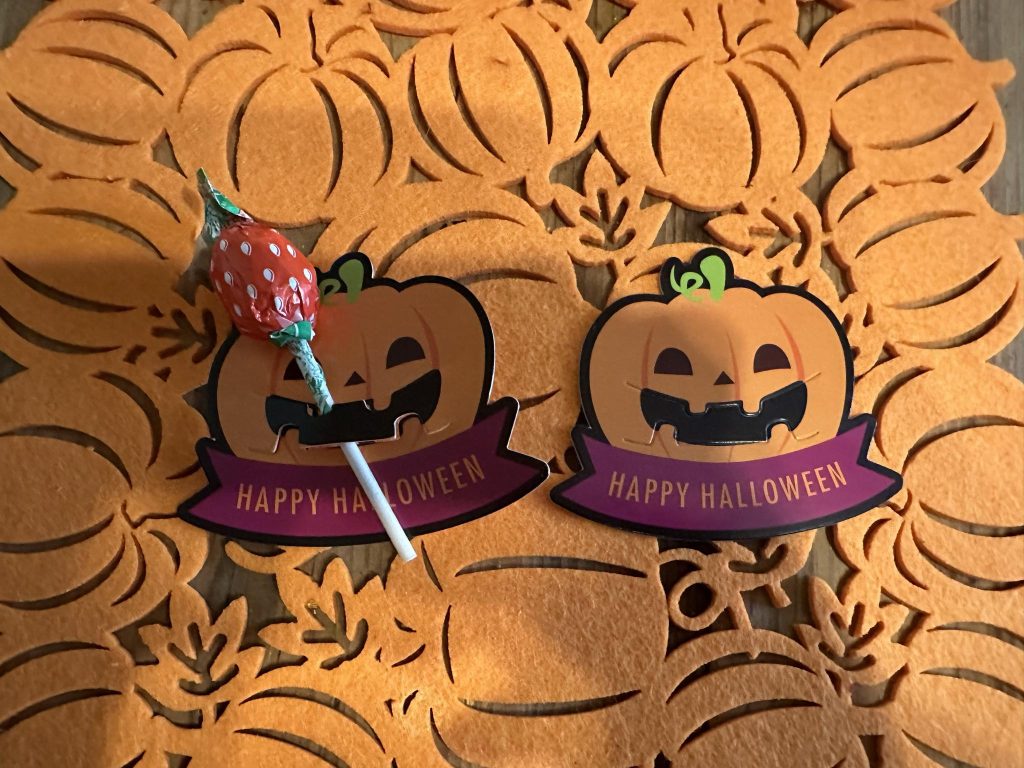 Pumpkin lollipop holders -  Great for Halloween or Autumn