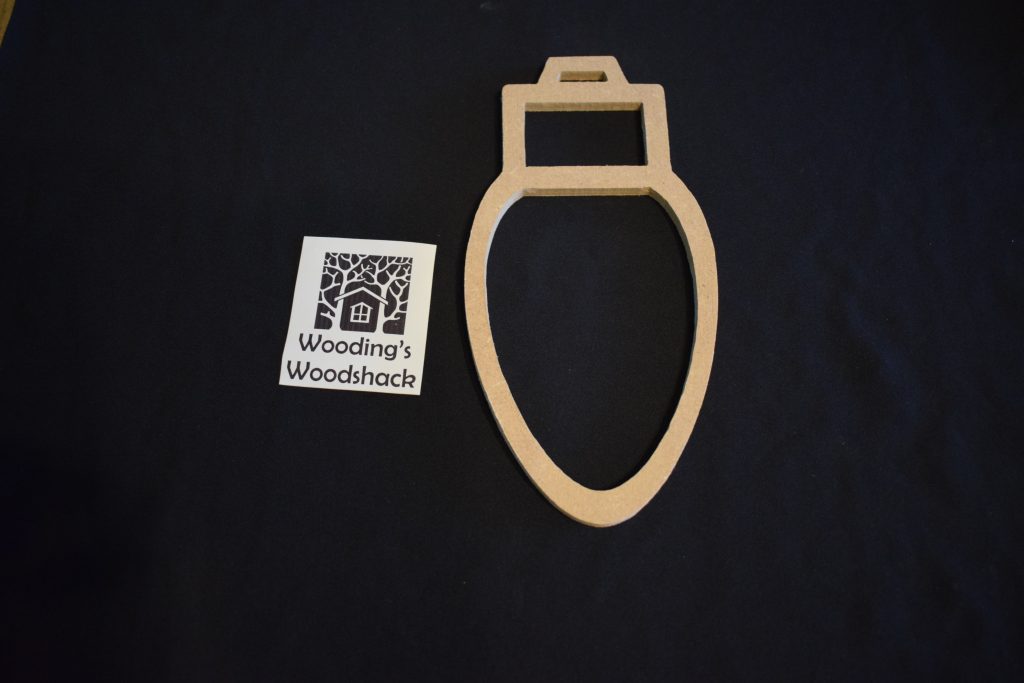 Light Bulb Frame - Ideal for Christmas based loose parts activities or to use as a suncatcher