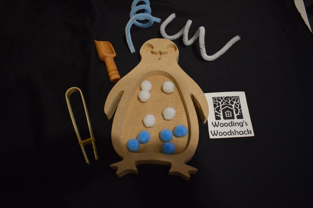 Penguin Tray Set - Ideal For Winter Or Seasons Themed Loose Parts Play Filled With Sand Or Rice