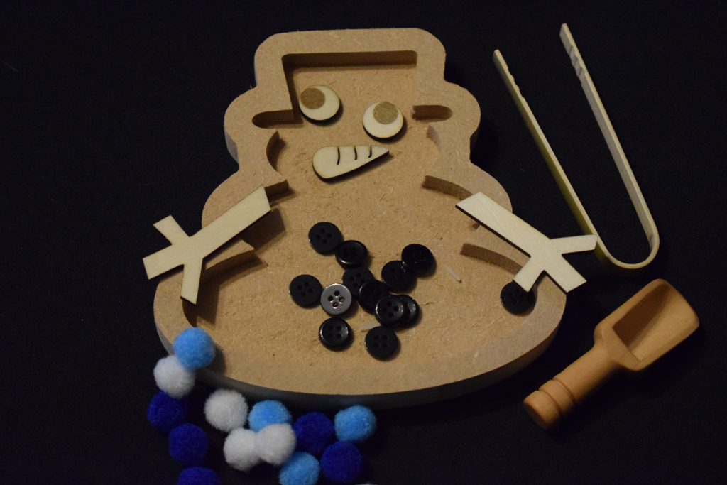 Snow Man Tray Set - Great For Christmas, Winter Or Seasons Small Parts Play Filled With Pom Poms, Sand Or Rice
