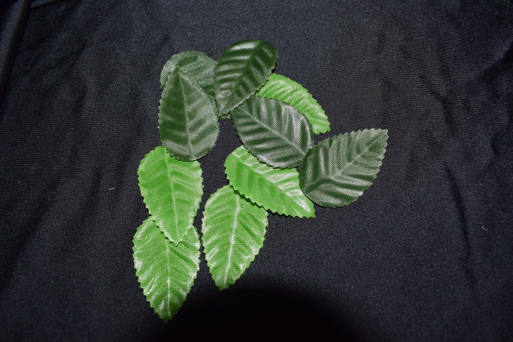 Green Fabric Leaves x 10 - Ideal For Nature, Spring, Summer Or Season Displays, Crafts or Projects