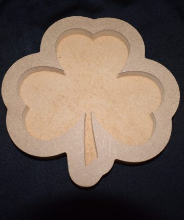 Shamrock Tray – Ideal For St Patricks Day Or Nature Themed Loose Parts Play Filled With Sand Or Rice - Image 2