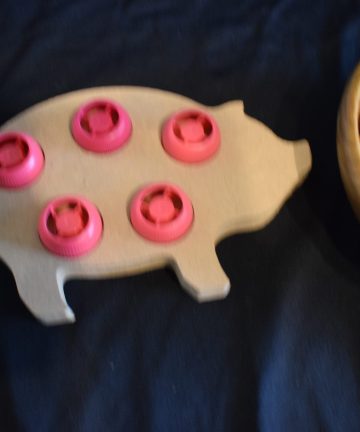 Pig Pouch  Lid  - Great For Farm, Nature Or Animal Fine Motor Skills Activities - Image 2