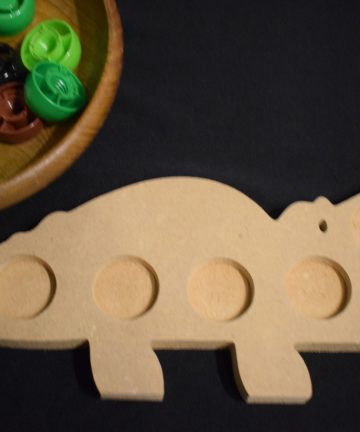 Crocodile/Alligator Pouch Lid – Great For Zoo, Nature Or Animal Fine Motor Skills Activities - Image 1