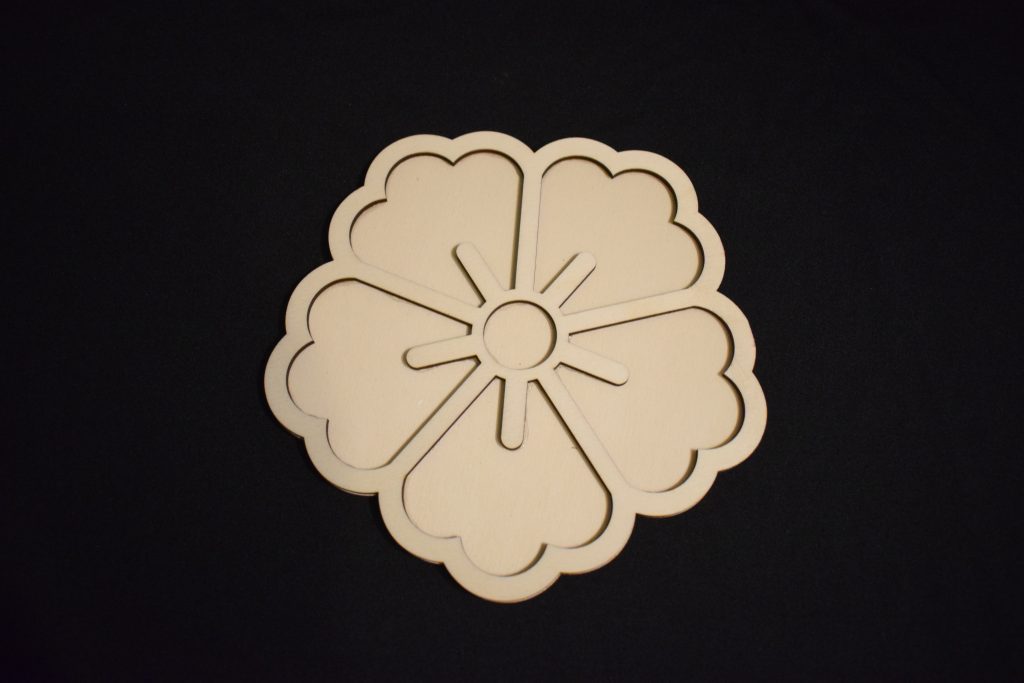 Laser Cut Poppy Flower Tray – Ideal For Valentine, Spring, Easter, Summer, Seasons Or Nature Themed Loose Parts Play Filled With Sand Or Rice