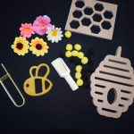 Bee sensory set, great for rice play or small world set