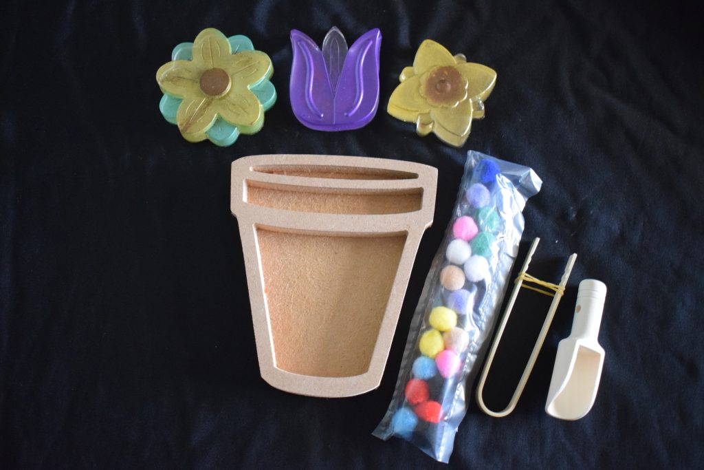 Flower Pot Tray - Great For Flower Or Nature Loose Parts Play Filled With Either Rice Or Coloured Sand