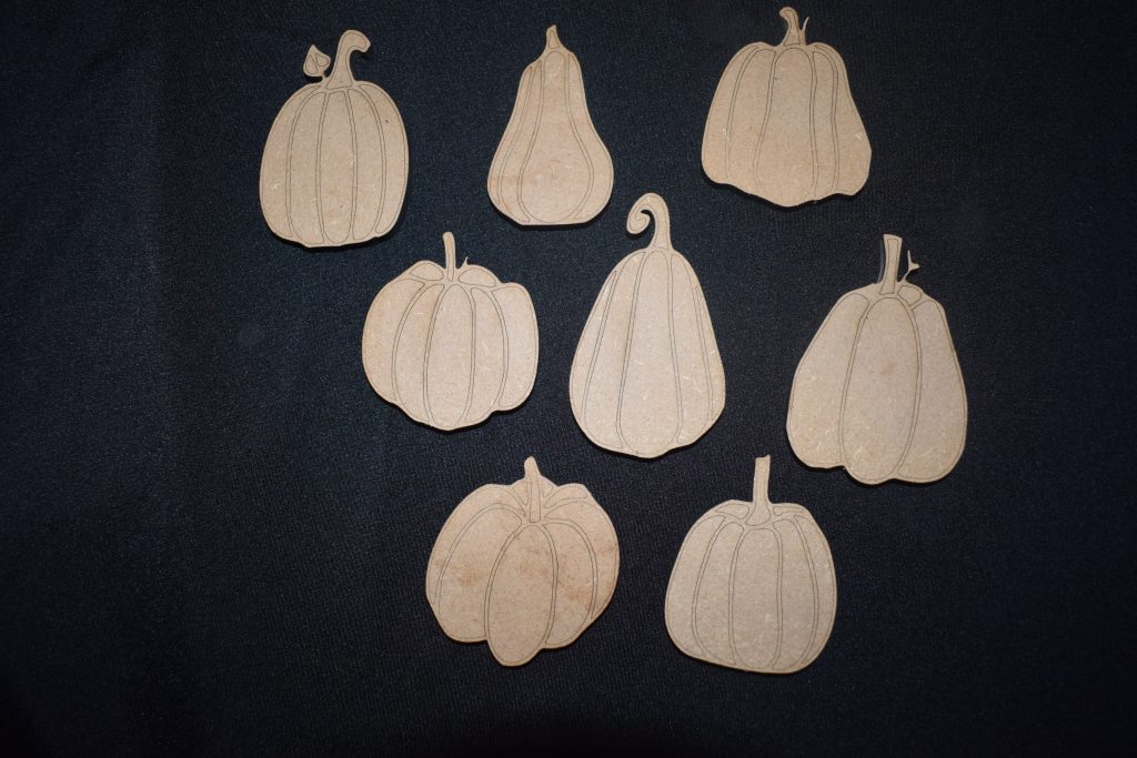 Set Of 8 Pumpkins - Ideal For Halloween, Autumn Or Nature Projects