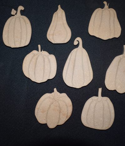 Set Of 8 Pumpkins - Ideal For Halloween, Autumn Or Nature Projects