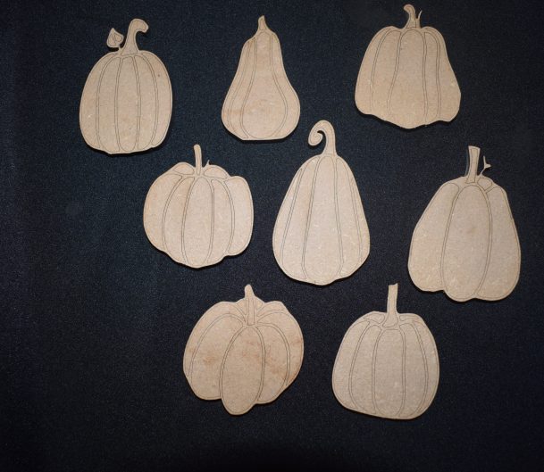 Set Of 8 Pumpkins - Ideal For Halloween, Autumn Or Nature Projects