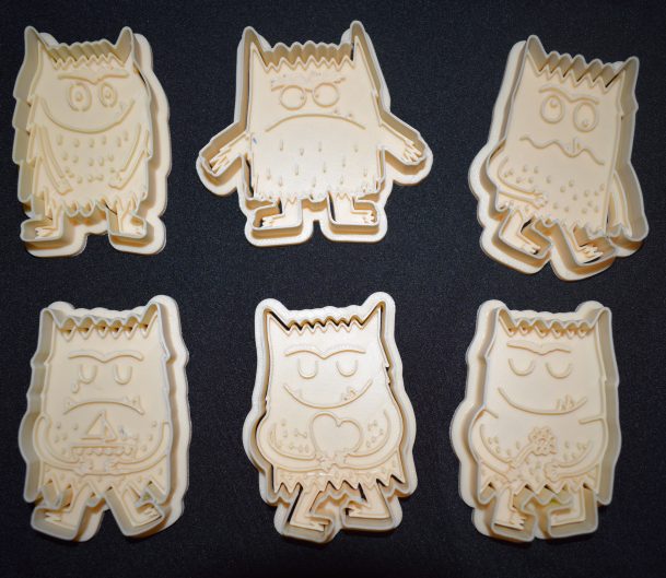 Mood Monster Cutters and Stampers - Great For Coloured Play Dough, Baking Or Damp Sand & Promoting Emotions In Your Setting