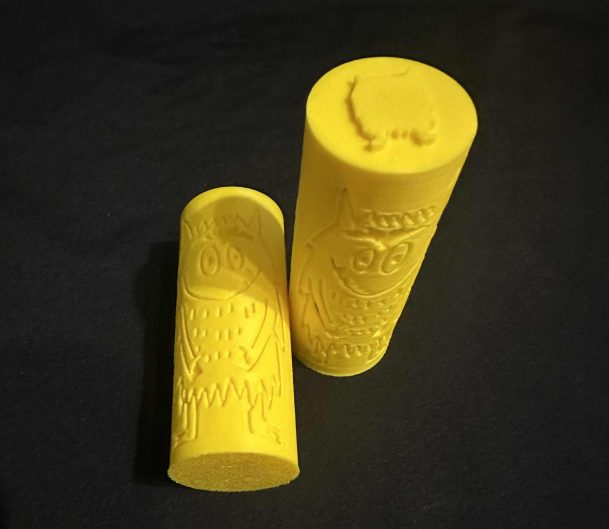 Mood Monster Roller - Great for Coloured Play Dough or Damp sand