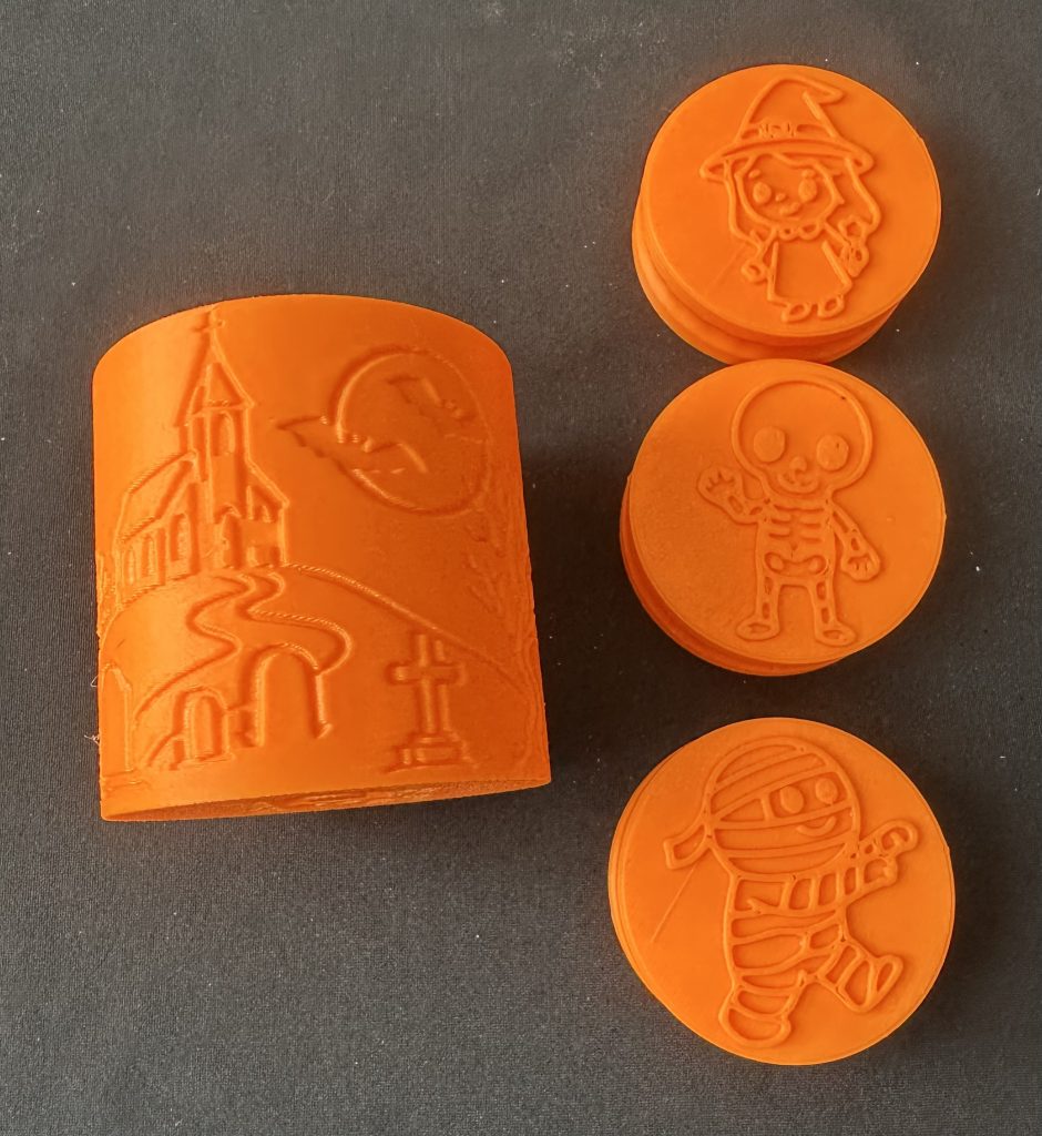 Halloween Stamper & Roller Set – Great for Coloured Play Dough or Damp sand, Also Ideal For Autumn & Halloween Projects
