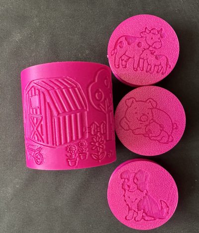 Baby Animal Stamper & Roller Set Including Play Doh  In Gift Bag – Great for Coloured Play Dough or Damp sand, Also Ideal For Nature, Farm & Woodland Projects