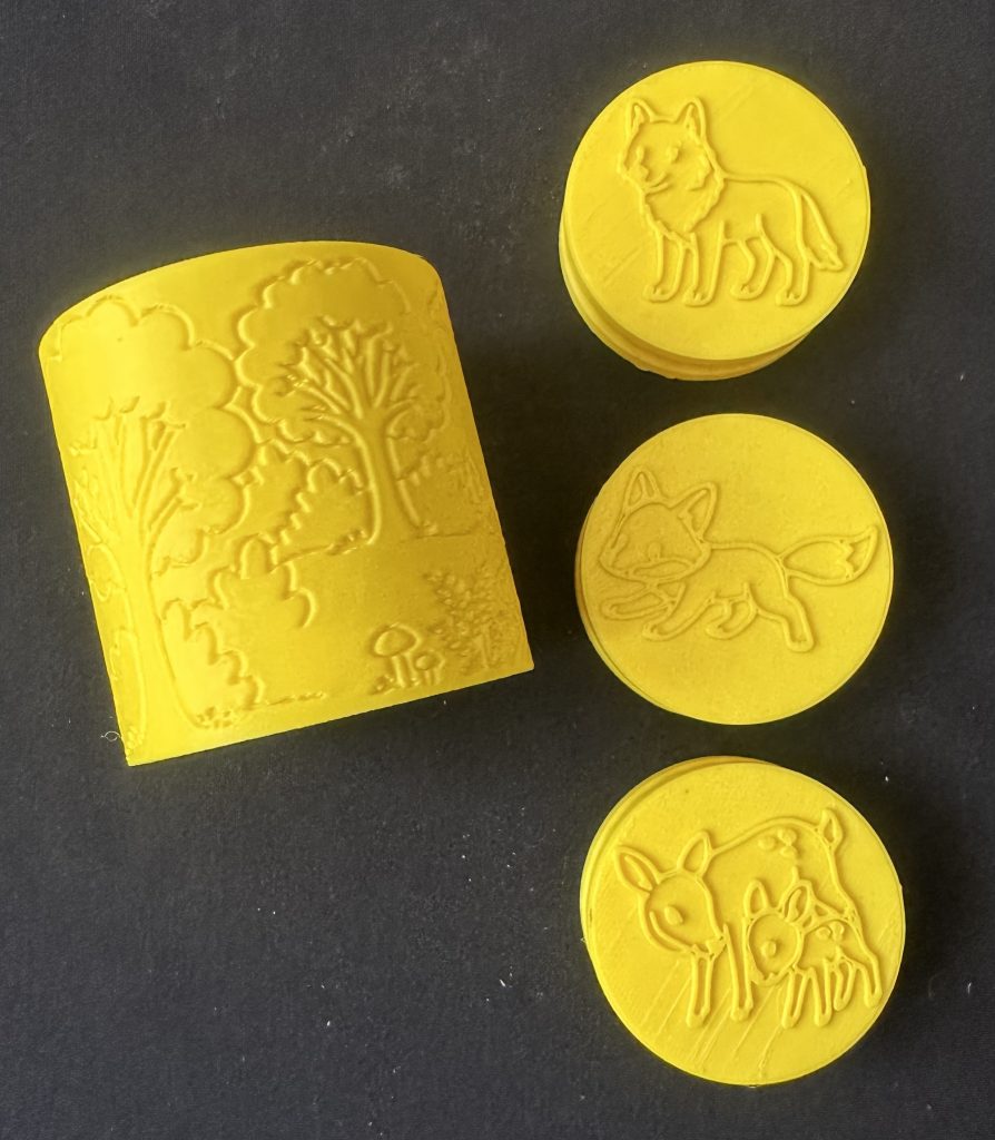 Woodland Animal Stamper & Roller Set - Great for Coloured Play Dough or Damp sand, Also Ideal For Nature & Woodland Projects