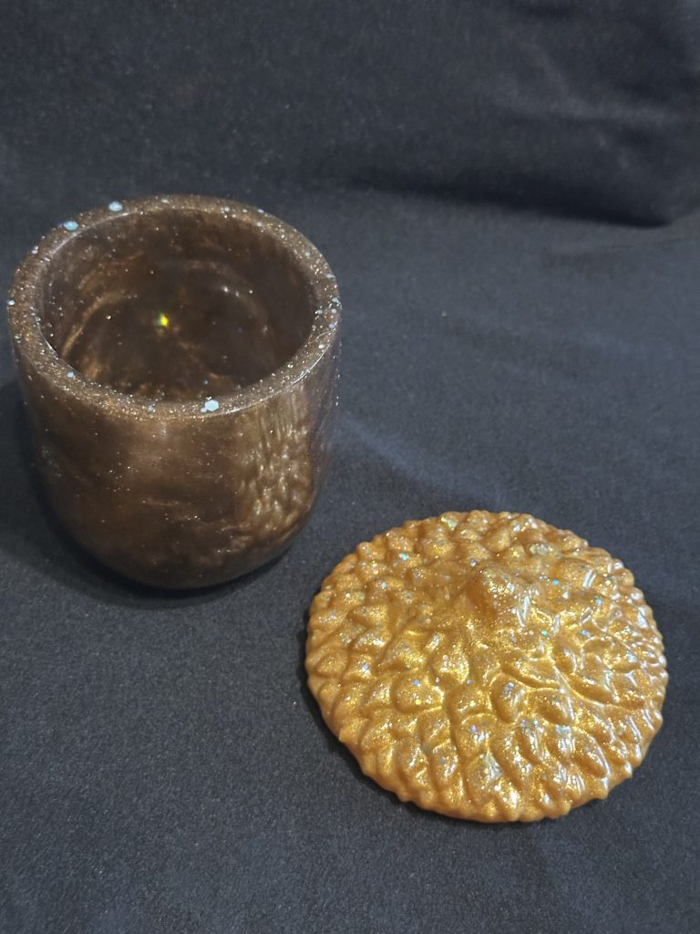 Resin Acorn Pot With Lid - Great For Autumn, Seasons Or Halloween Play Or Projects