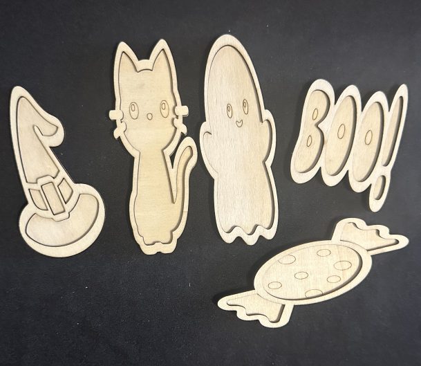 No.1 Mini Halloween Trays Set Of 4  – Great For Sensory, Halloween & Autumn Play Or Projects, Part Of Our Essential Range
