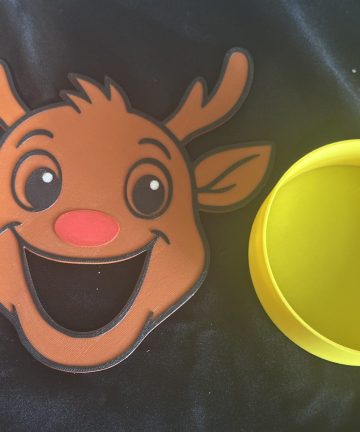 Reindeer Feeding Face - Great For Christmas Projects and To Help Little Hands With Coordination - Image 1