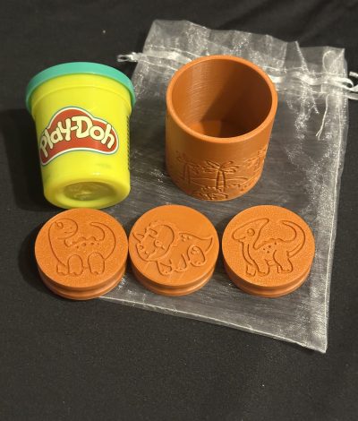 Dinosaur Stamper & Roller Gift Set With Play Doh – Great for Coloured Play Dough or Damp sand Also Great For Dinosaur Projects