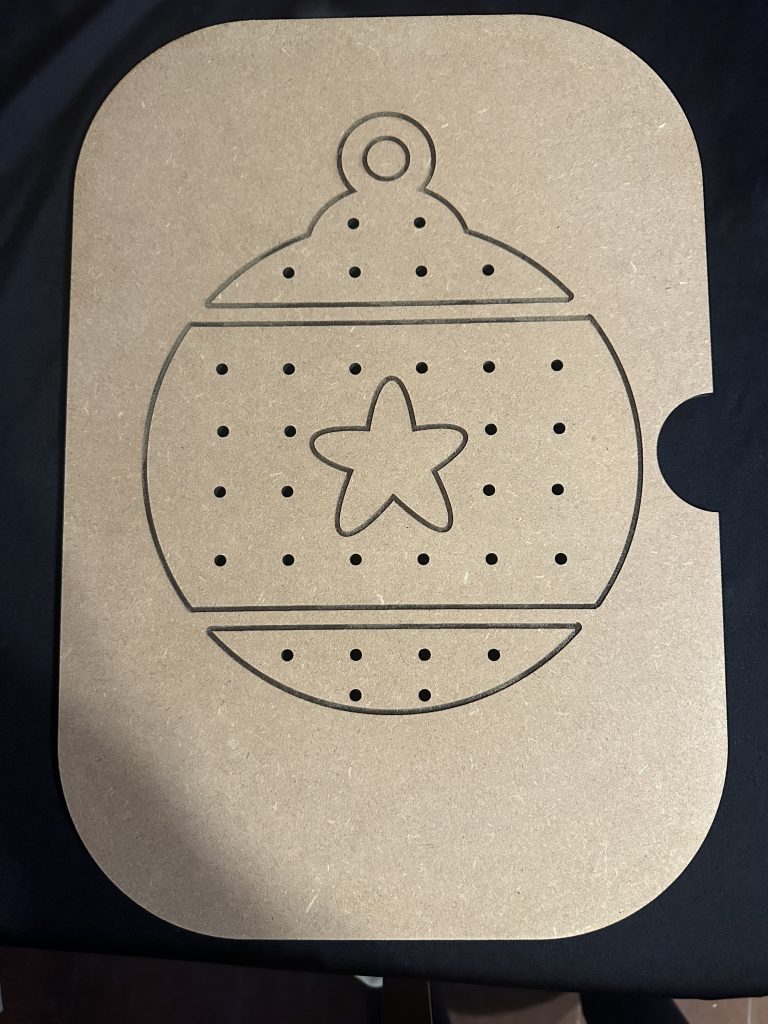 Flisat Christmas Bauble Peg Lid  – Great For Helping Little Hands With Coordination & Dexterity & Christmas Projects