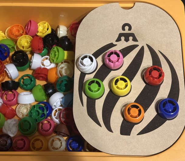 Flisat Screw On Pouch Lid 3D Printed & MDF Christmas Bauble – Great For Helping Little Hands With Coordination & Dexterity & Christmas Projects