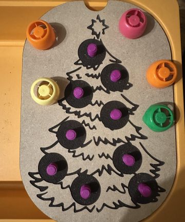 Flisat Screw On Pouch Lid 3D Printed & MDF Christmas Tree - Great For Helping Little Hands With Coordination & Dexterity & Christmas Projects - Image 1