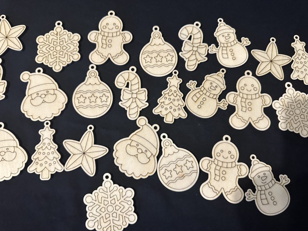 Class Pack Of 30 Small Christmas Decorations - Ideal To Colour And Use As Class Christmas Projects Or Gifts