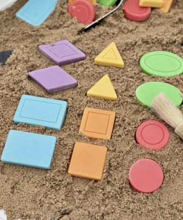 Yellow Door Shape and Colour Stones - Image 1