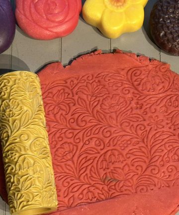 3D printed spring and summer roller -great for  play dough, damp sand or clay - Image 2